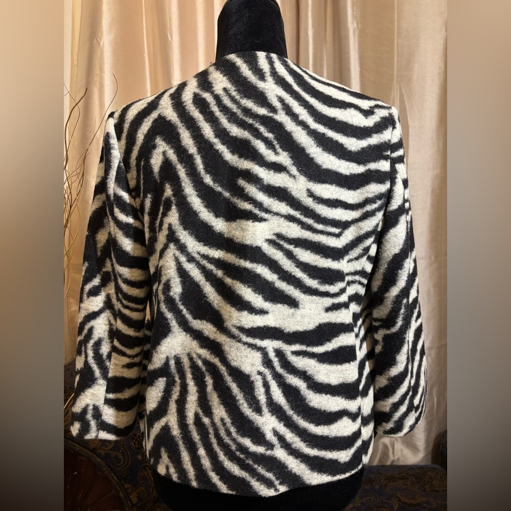 Ann Taylor Zebra Print Women's Jacket Size Small - Picture 6 of 9